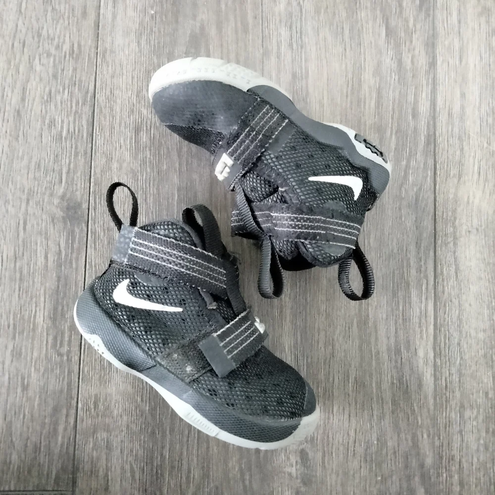 Nike Lebron Soldier 2016 Black Sneakers Crib Baby Kid Size 4C